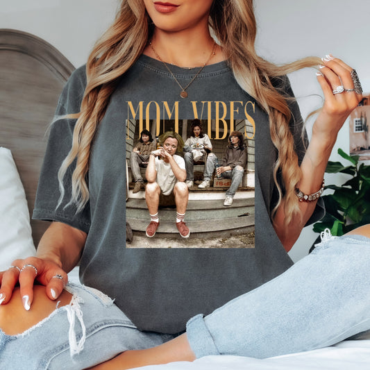 90's Mom Vibe Tee