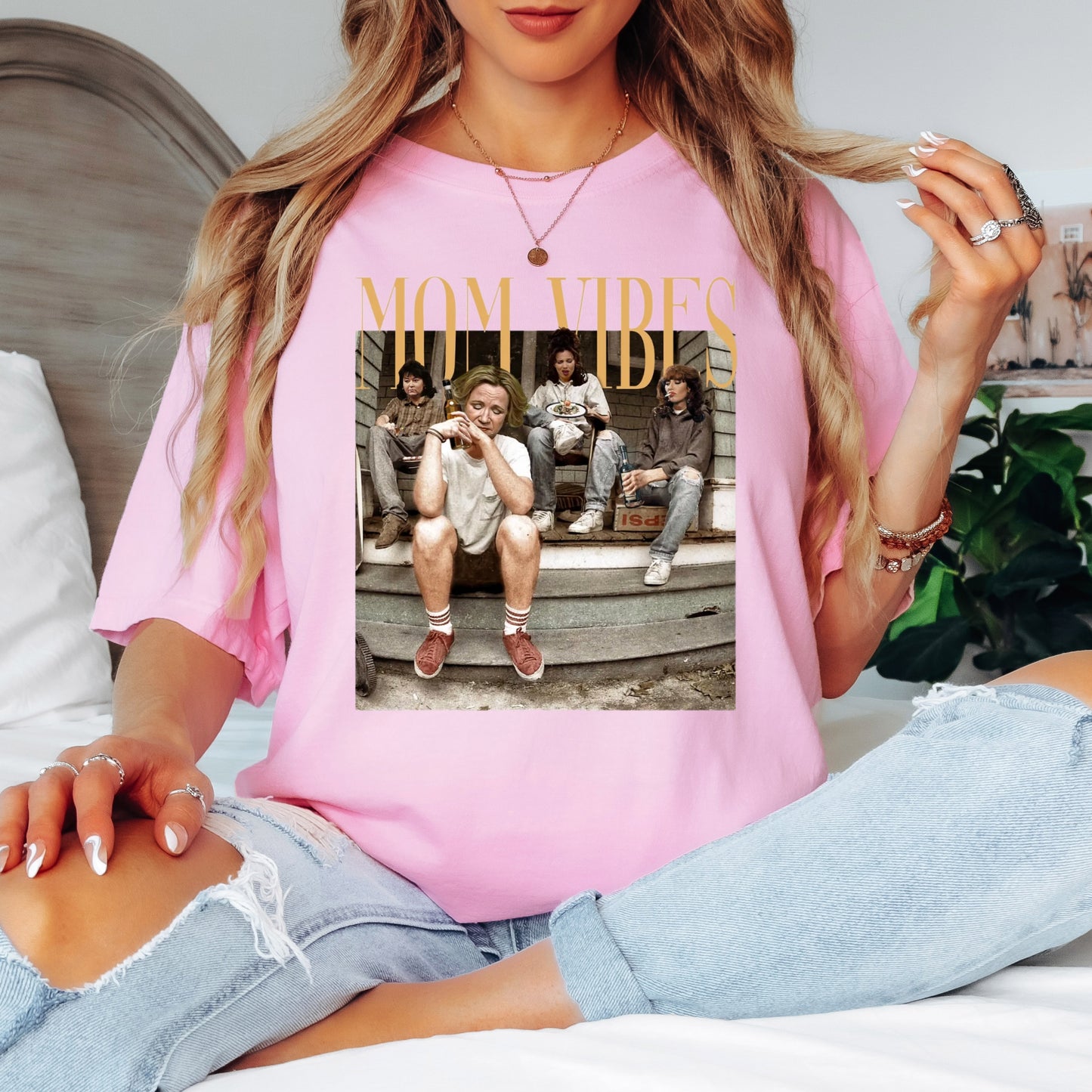 90's Mom Vibe Tee