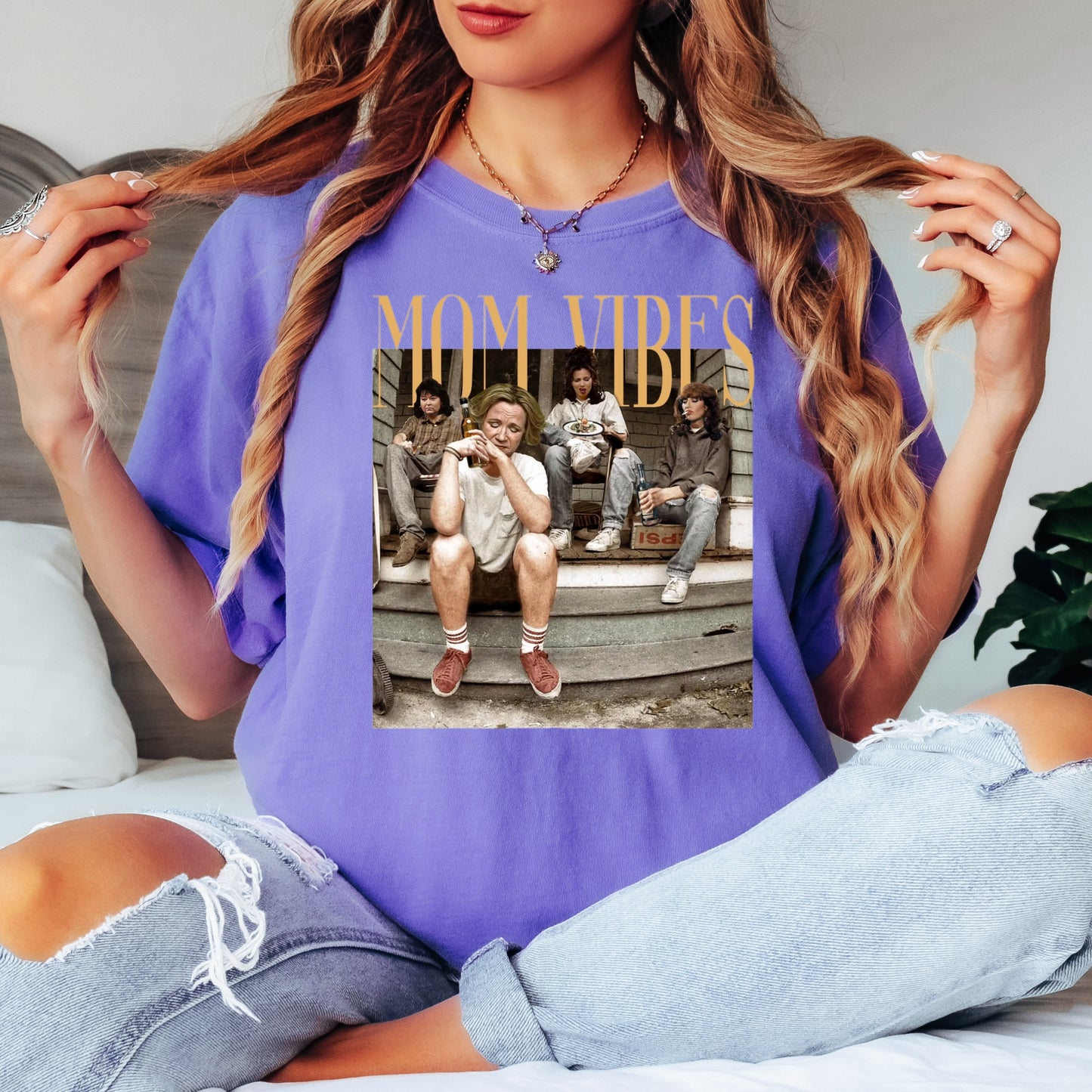 90's Mom Vibe Tee