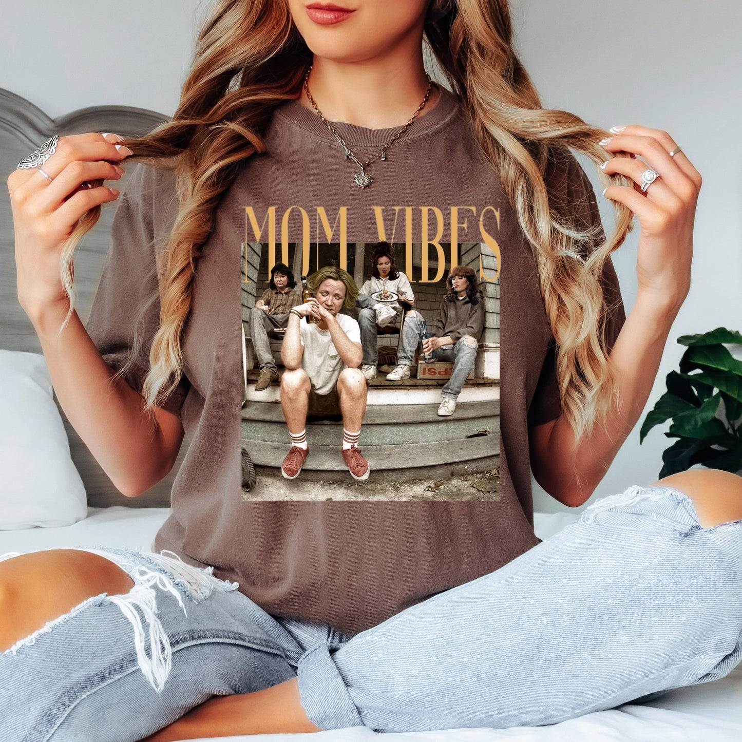 90's Mom Vibe Tee